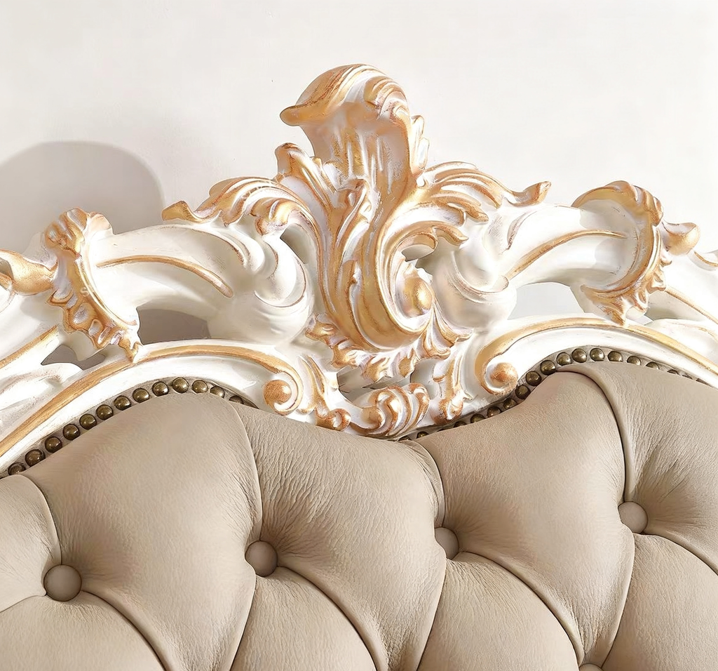 Royal blossom French Vintage Sofa image 5