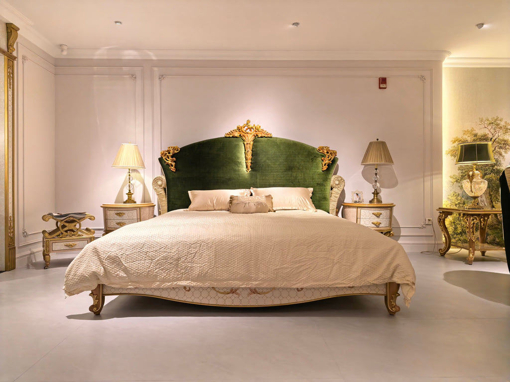 Deep-sea mother-of-pearl and tech shell marquetry inlay on French bed footboard