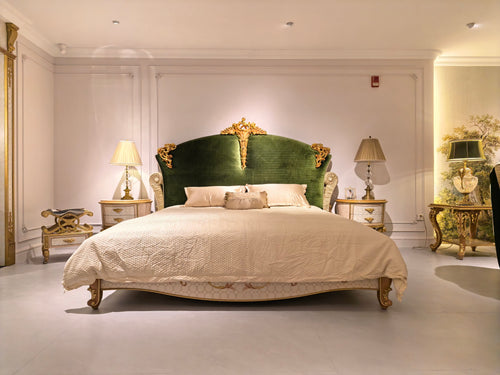 Deep-sea mother-of-pearl and tech shell marquetry inlay on French bed footboard