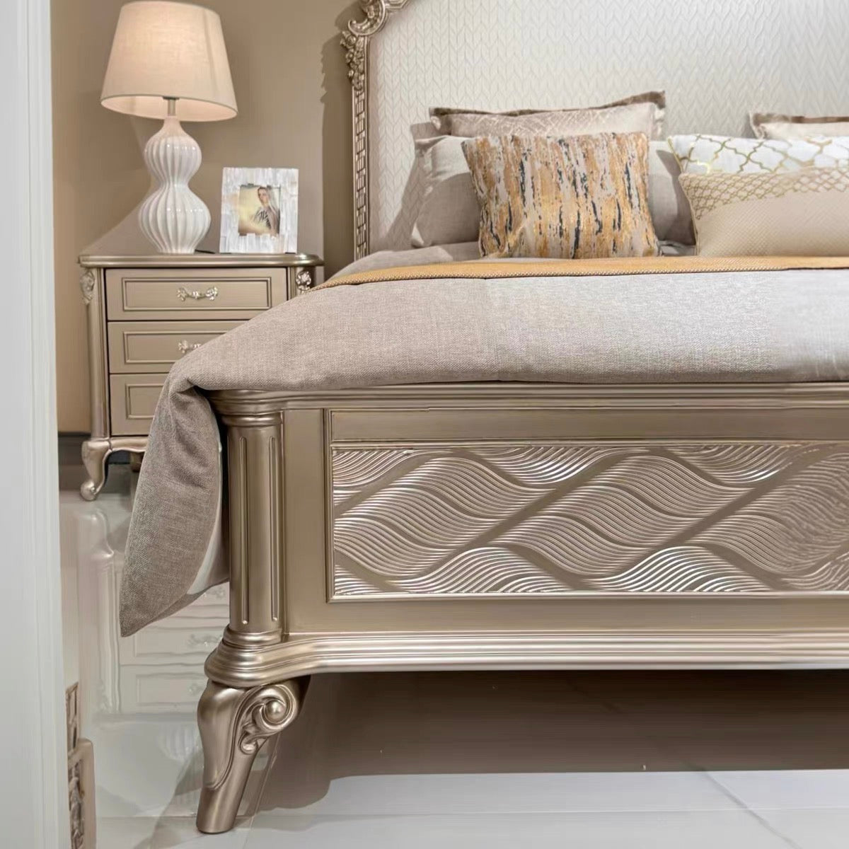 Champagne Manor French Bed