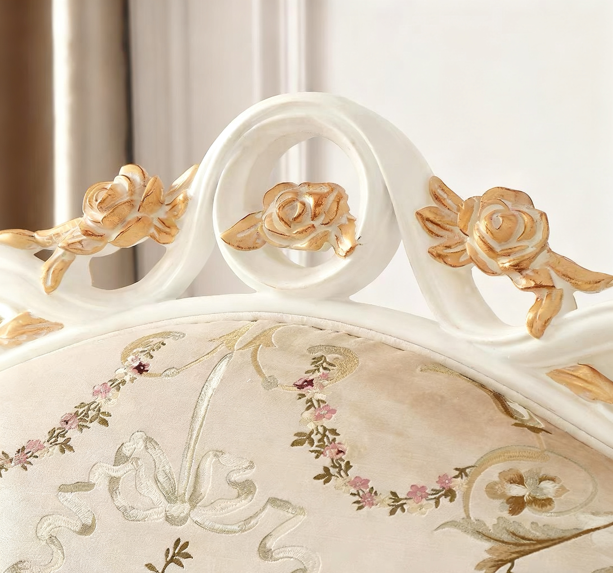 Eternal Bloom Luxury French Vintage Sofa image 2
