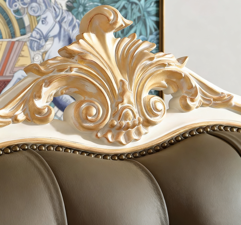 Eden Leater  French Vintage Sofa image 2