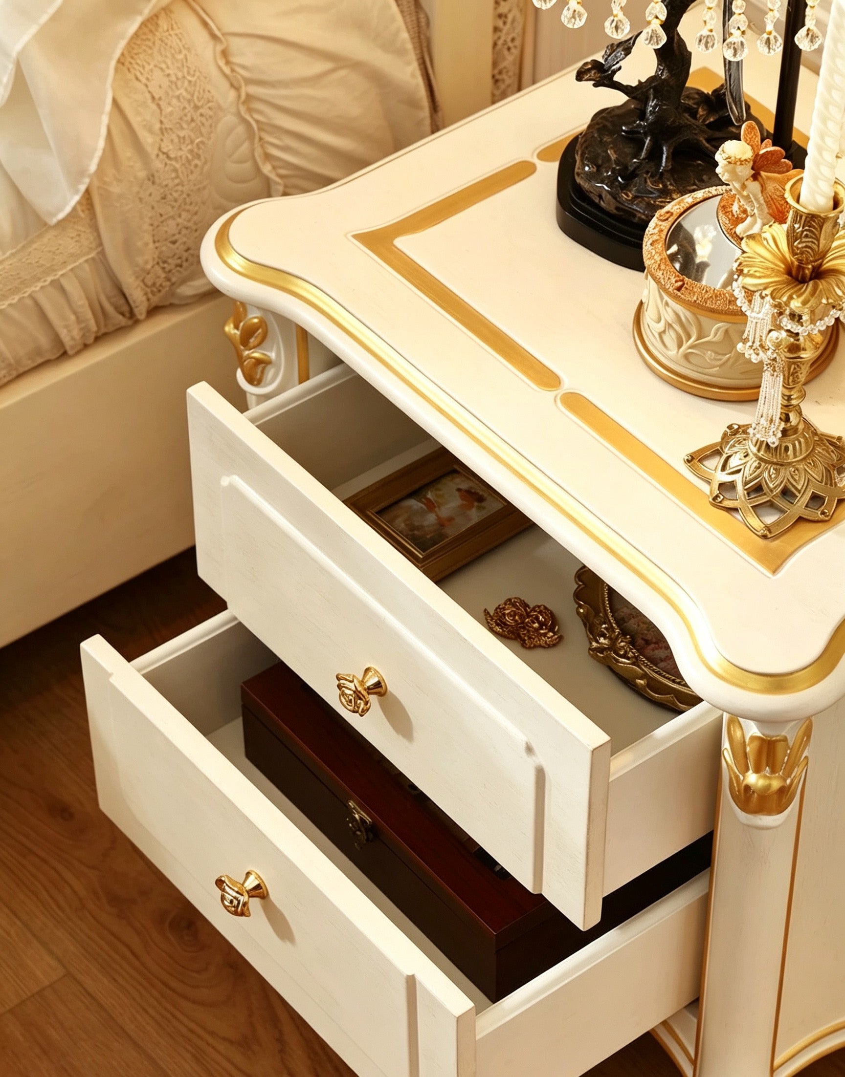 Luna White French Vintage Bedside Table