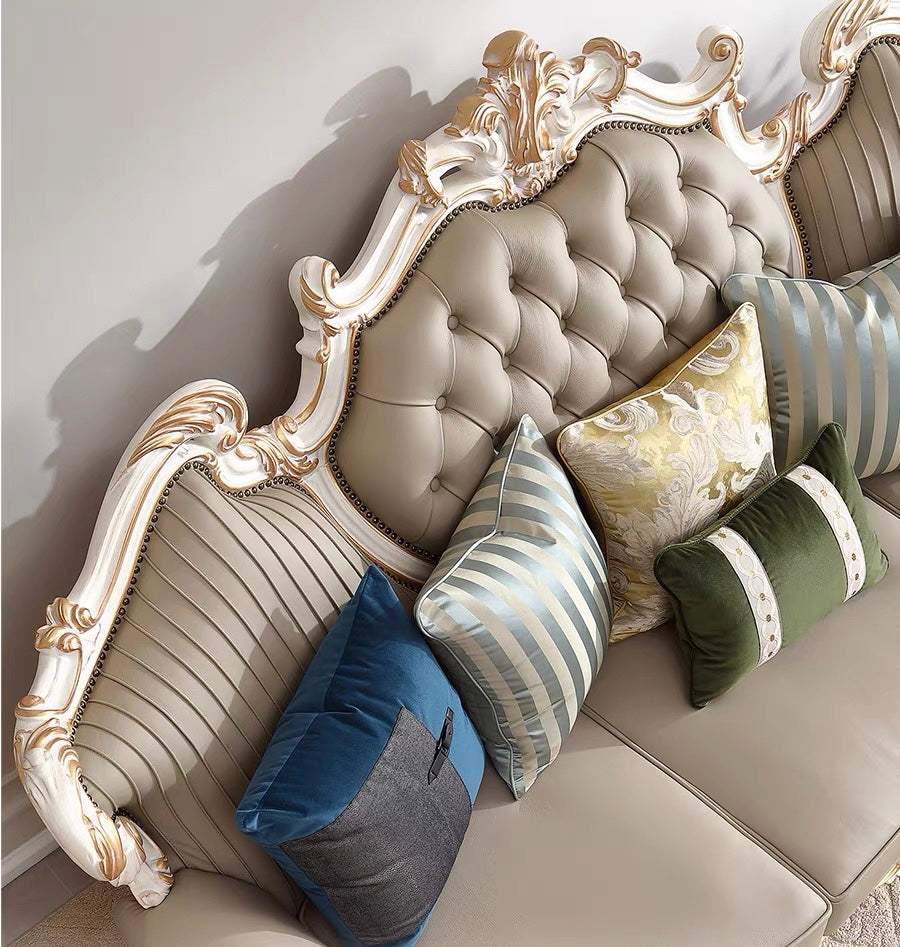 Royal blossom French Vintage Sofa image 3
