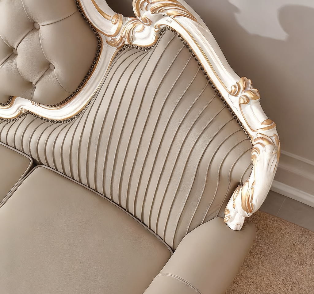 Royal blossom French Vintage Sofa image 8